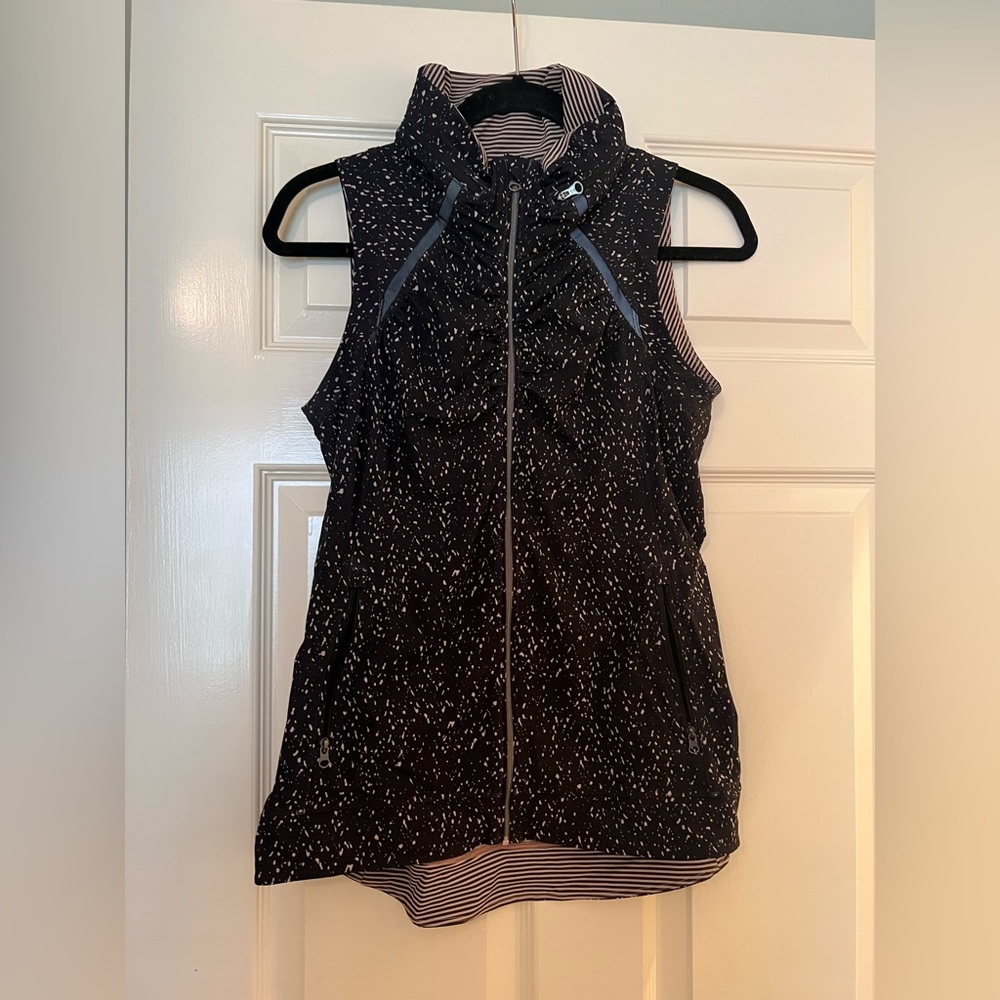 lululemon running vest with stashable hood